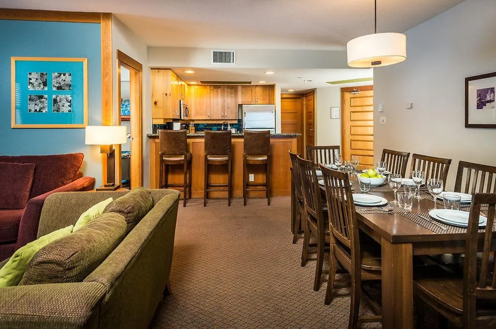 Lodging Ovations Hotel Whistler 4*,  Canada